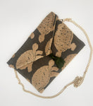 POCHETTE TESSUTO BROCCATO TARTARUGHE CON NAPPINA